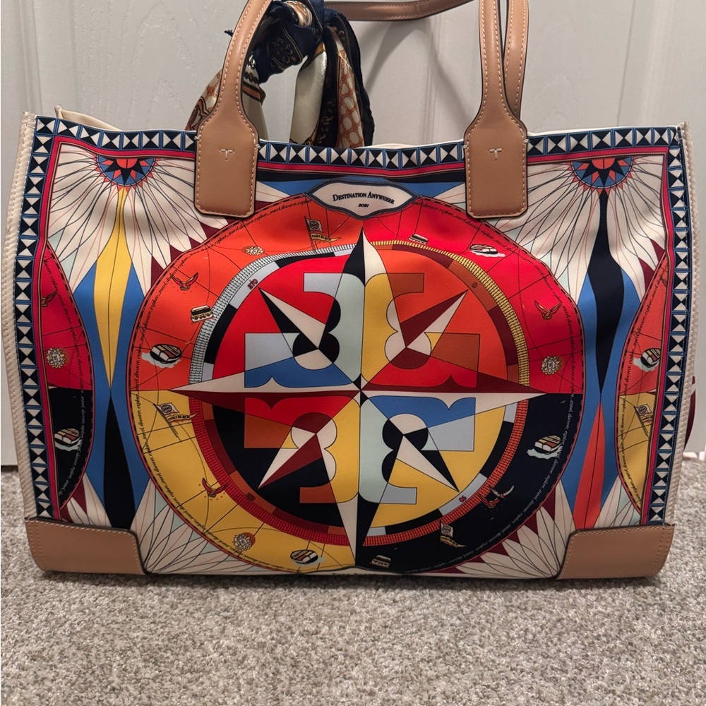 Tory Burch Ella tote - compass design pristine condition